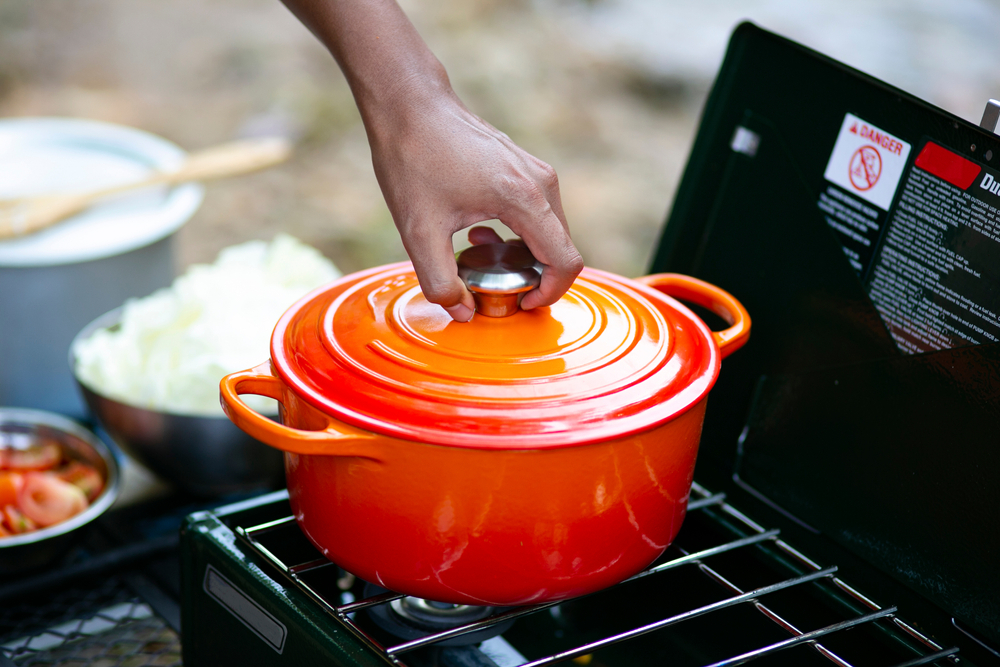 Dutch oven for glass stove