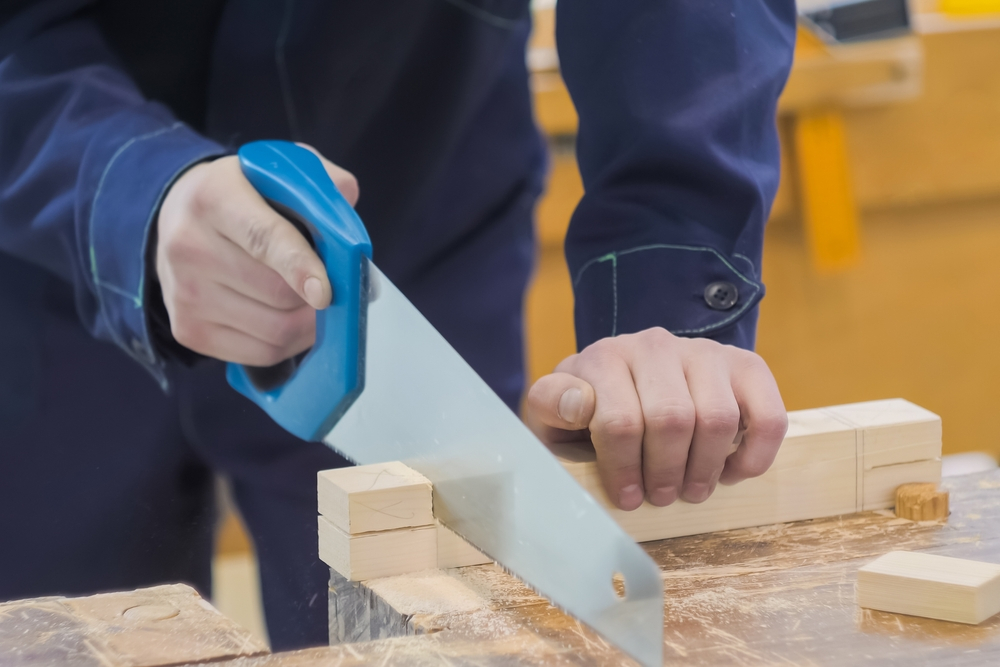 How to Cut Wood Without a Saw