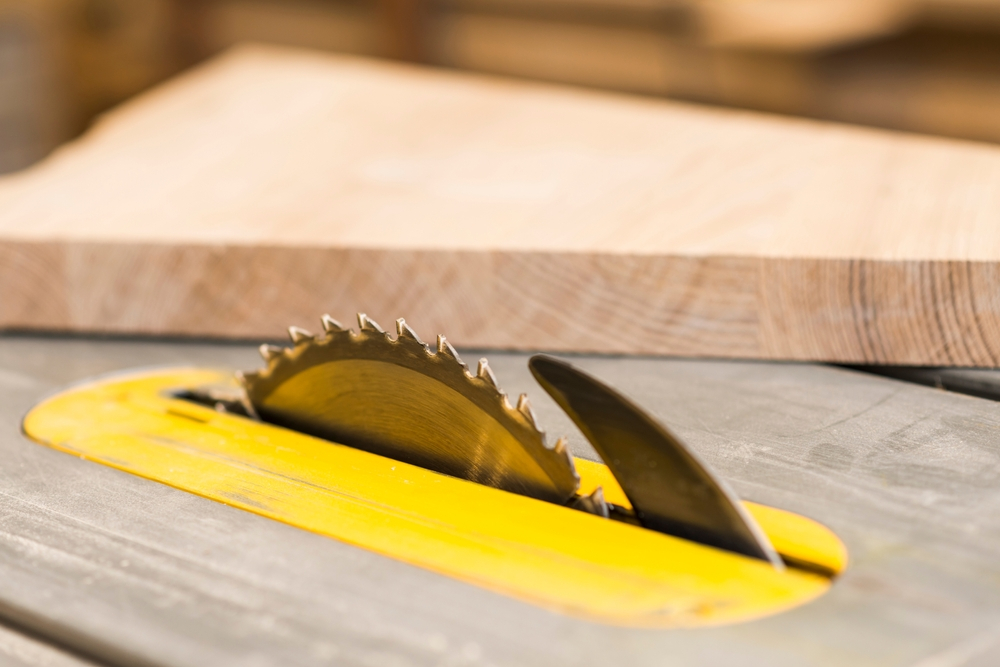 How to Use a Table Saw